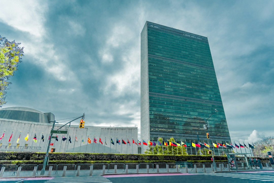 纽约联合国总部，摄影 Nils Huenerfuerst（Unsplash）